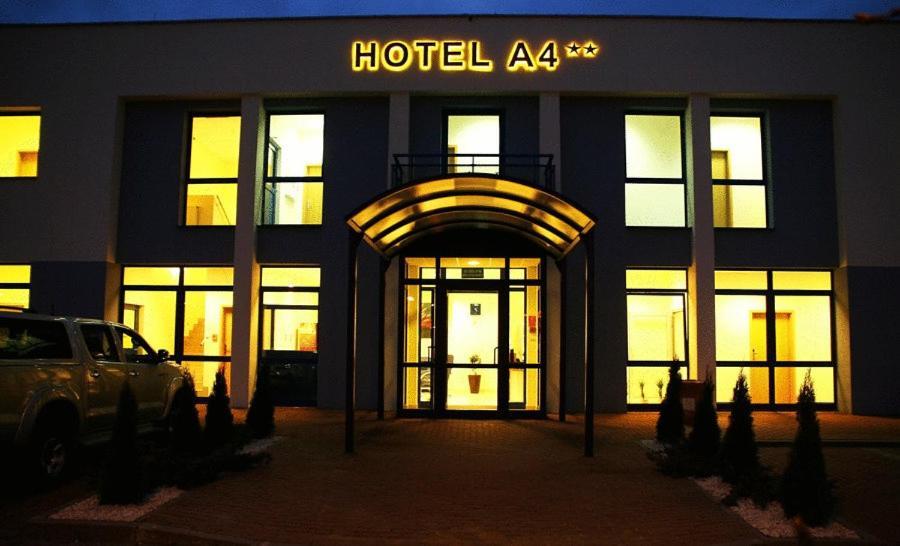 Hotel A4 Mop Kepnica Jaworzno Exteriér fotografie